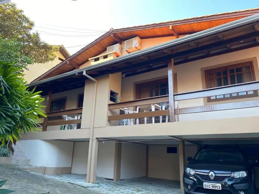 Res. Solar Da Arvore II Bombinhas Apartment